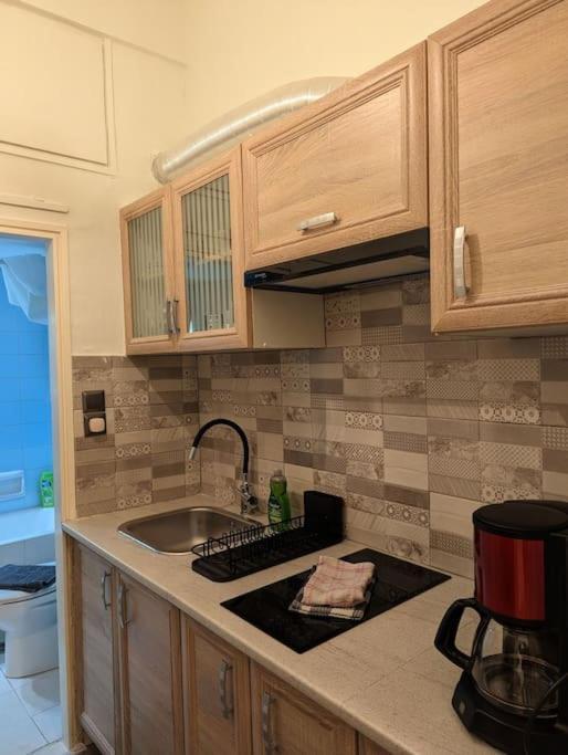 Artistic Flat Next To Historical Center Of Athens Appartement Buitenkant foto