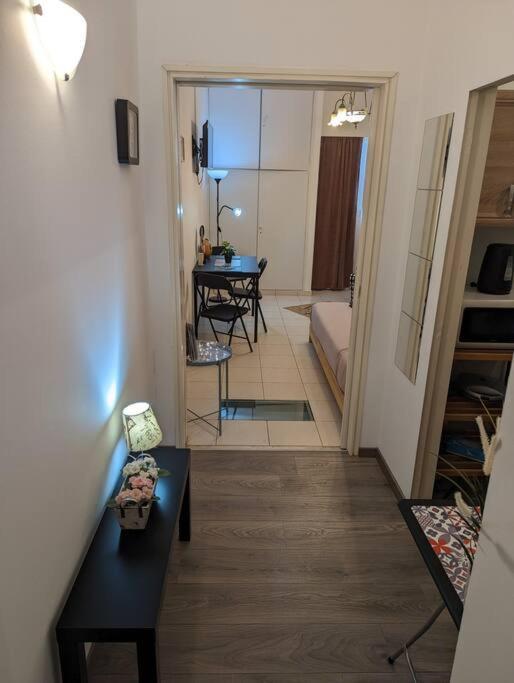 Artistic Flat Next To Historical Center Of Athens Appartement Buitenkant foto