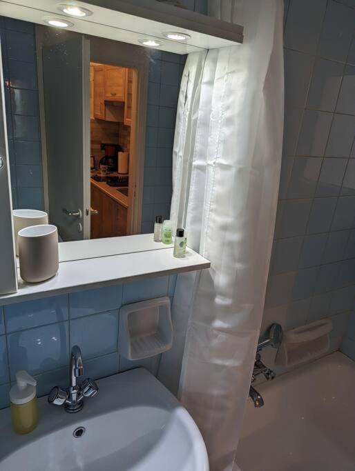 Artistic Flat Next To Historical Center Of Athens Appartement Buitenkant foto